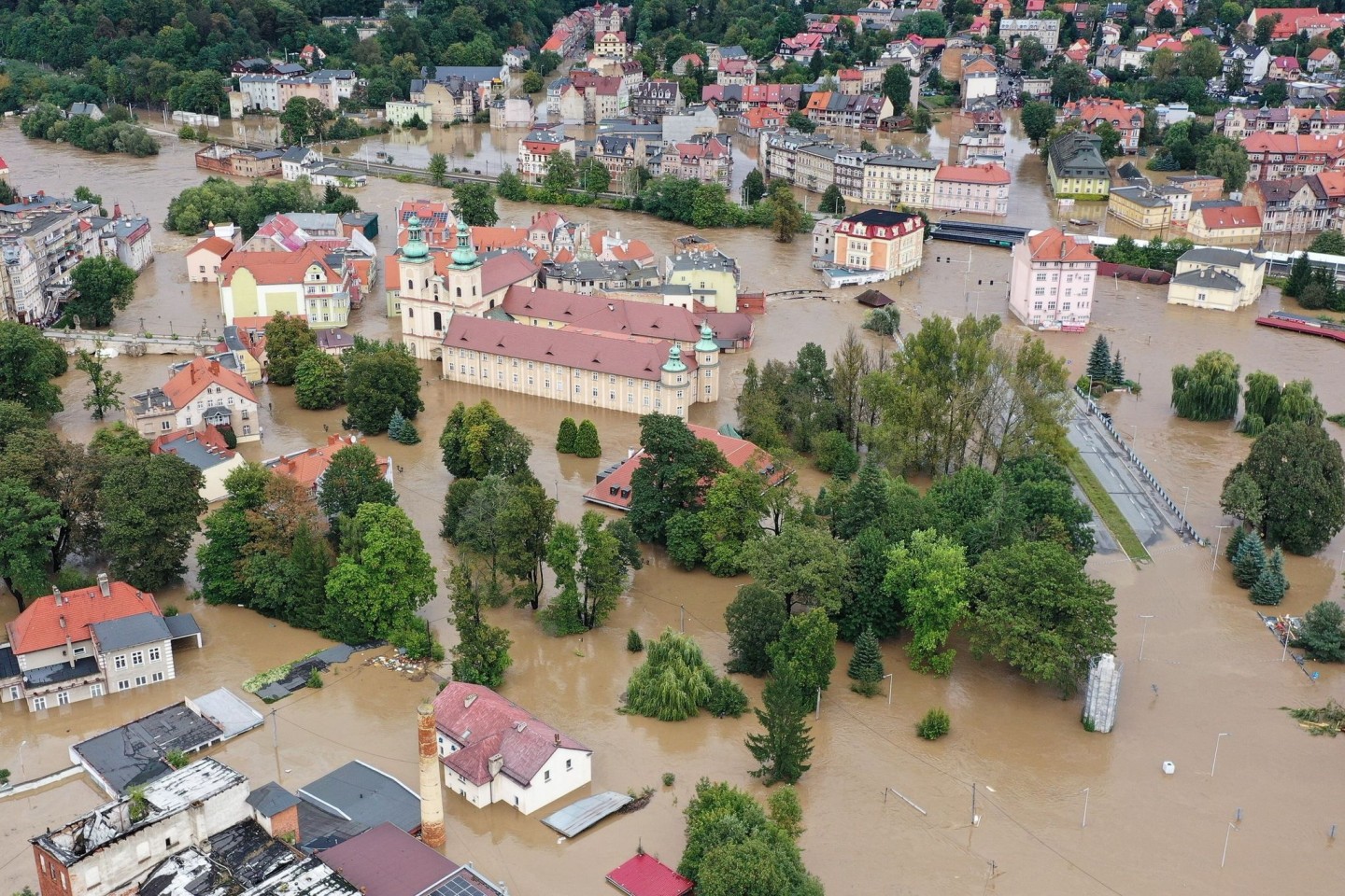 Verheerende Verwüstung in Klondzko in Polen.