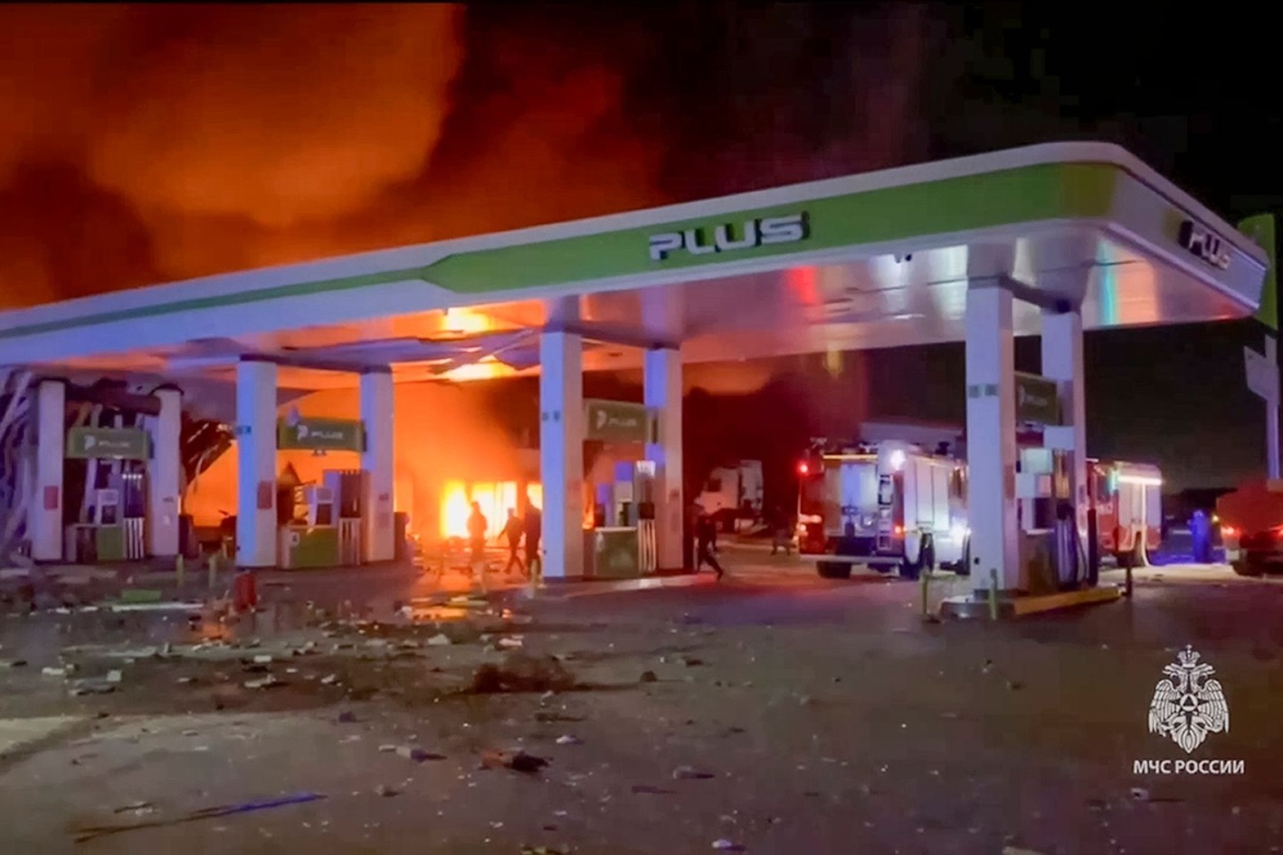 Mindestens zwölf Menschen sind durch die Explosion einer Tankstelle in Machatschkala in Südrussland getötet worden.