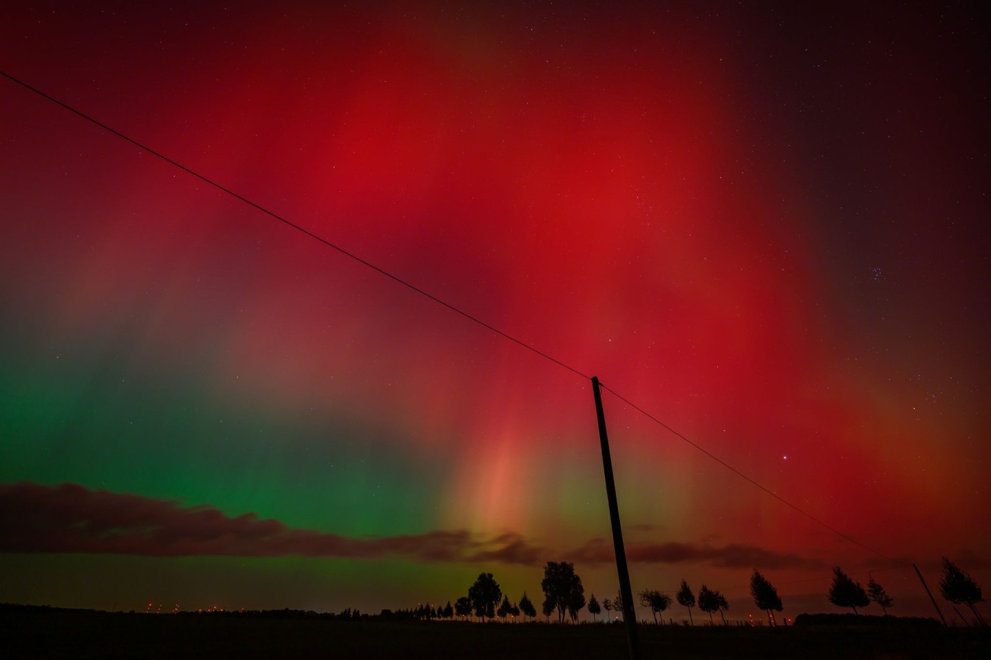 Über Brandenburg leuchtete der Himmel in der Nacht zu Freitag in bunten Farben.