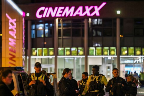 Polizei schießt Verdächtigen in Kino-Foyer in Krefeld nieder